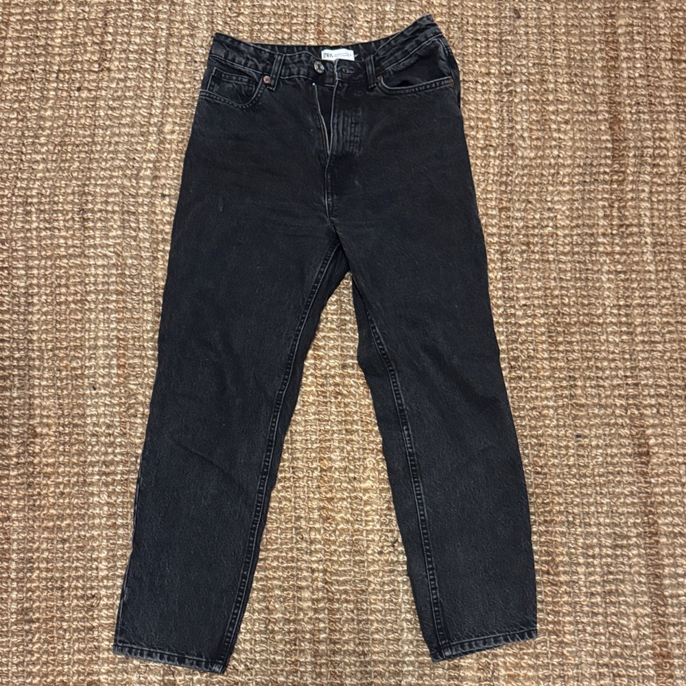 Zara Women’s Mom Fit Dark Denim Jeans